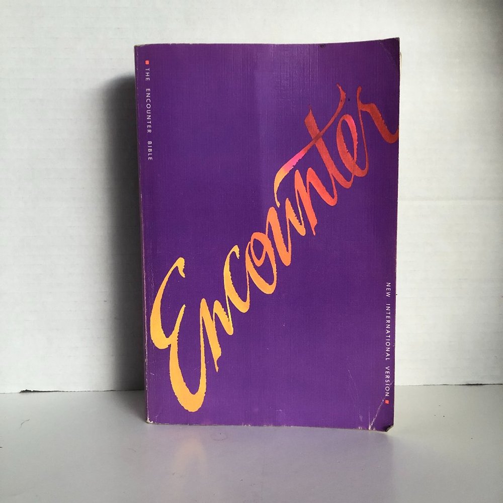 ⭐️Encounter Bible New International Version Paperback - 1987